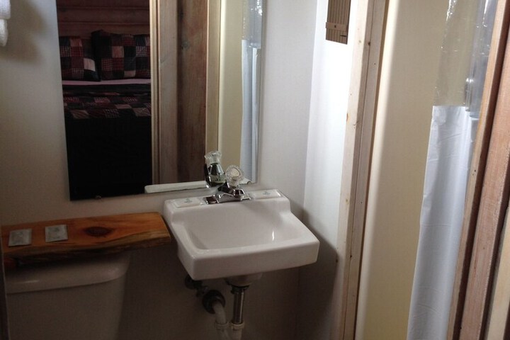 Room 15 of 46