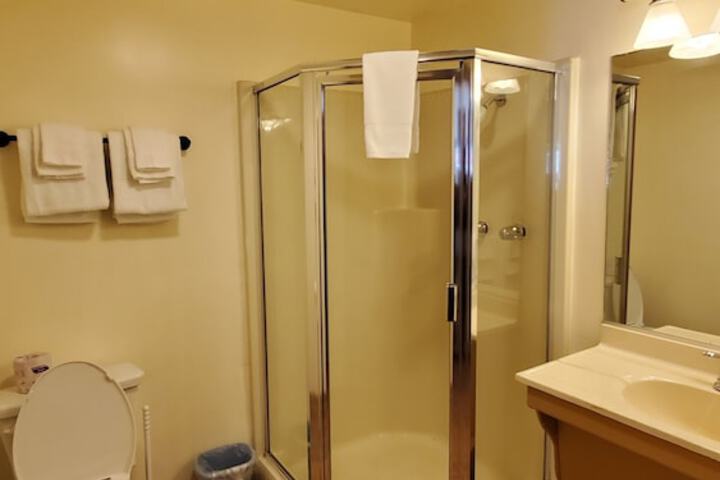 Room 35 of 137