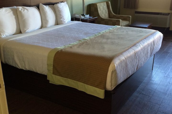 Room 21 of 24