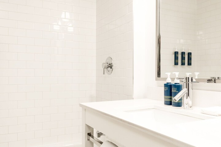 Four Points by Sheraton Kelowna Airport