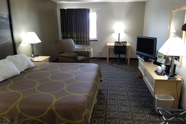 Room 11 of 31