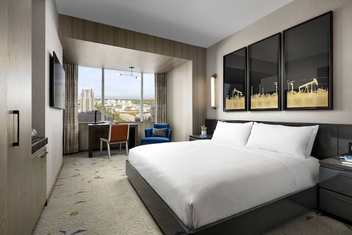 Room 34 of 77