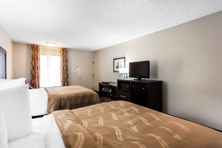 Room 17 of 29