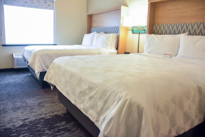Room 15 of 38