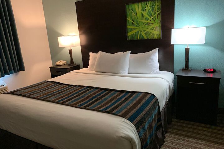 Room 15 of 22