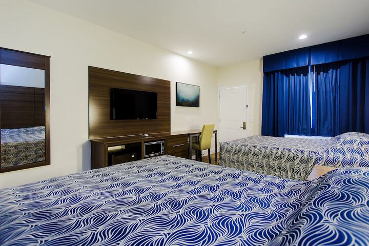 Room 10 of 23