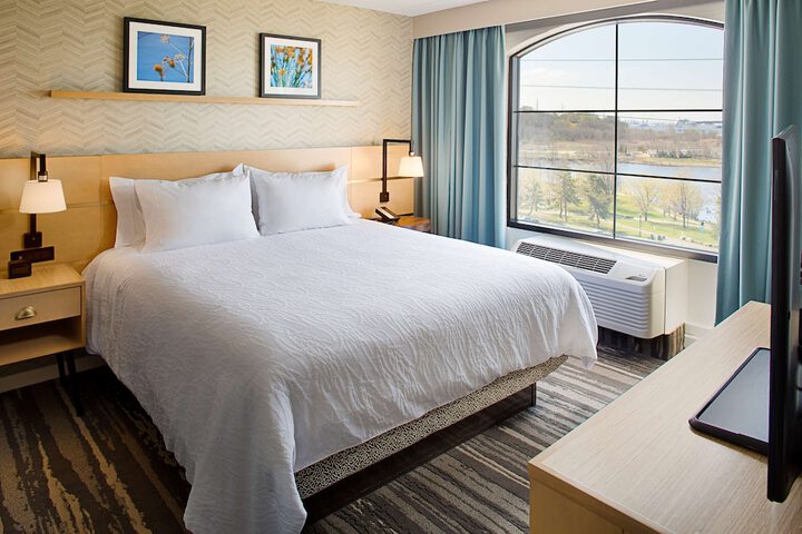 Room 21 of 42