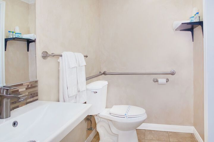 Nite Inn - Walking Distance to Universal Studios Hollywood
