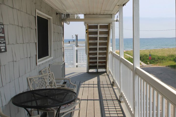 Sea Cliff House Motel