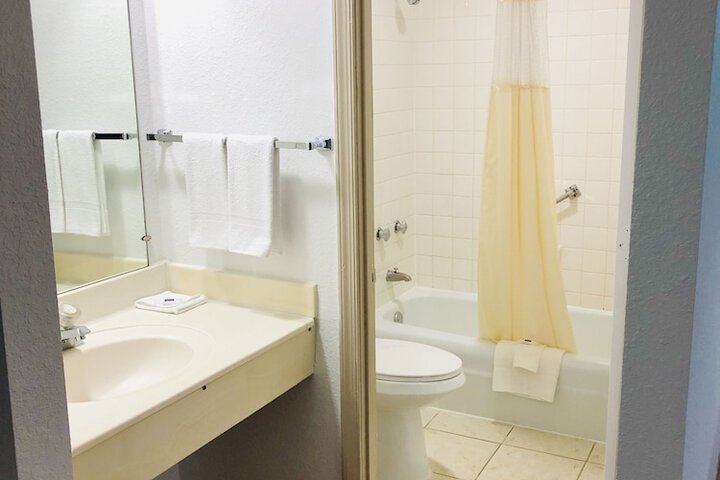 Motel 6 Falls Church VA - Arlington Boulevard