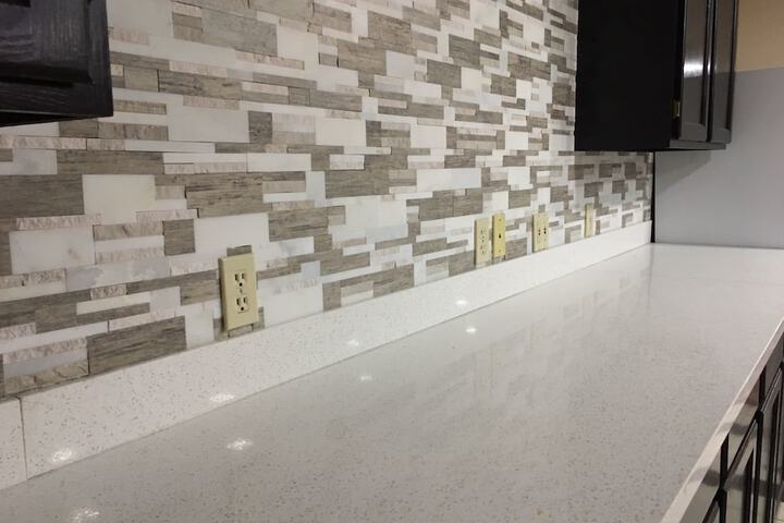 Westbridge Inn & Suites