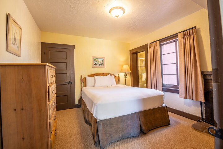 Room 15 of 84