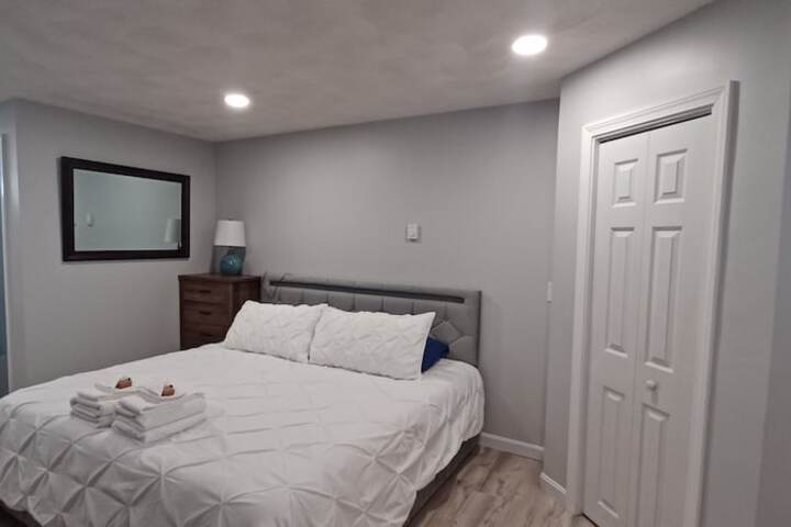 Room 31 of 77