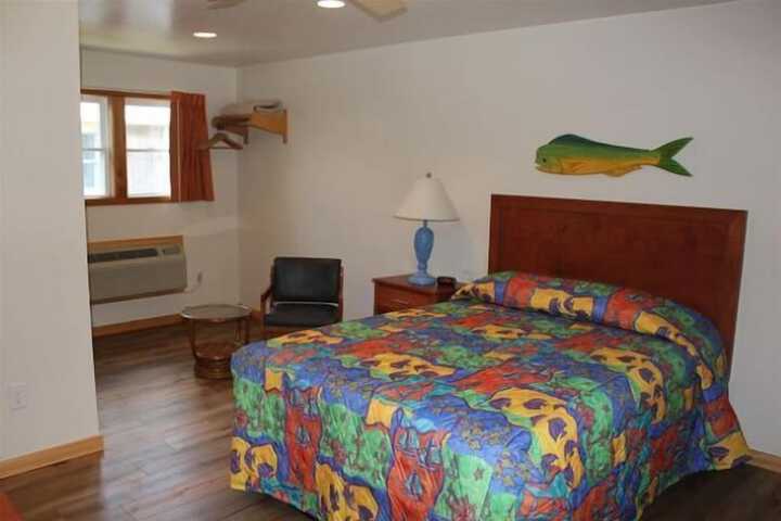 Pony Island Inn