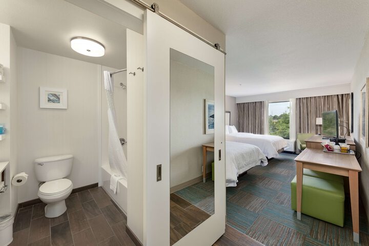 Room 8 of 24