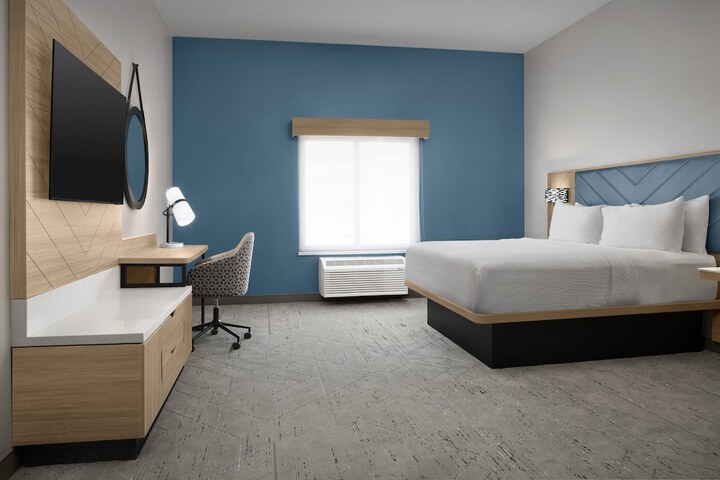 Holiday Inn Express Hotel & Suites DFW West - Hurst by IHG