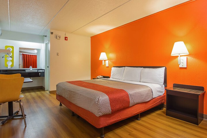 Room 25 of 30