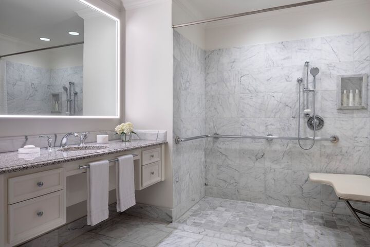 Four Seasons Hotel Los Angeles at Westlake Village