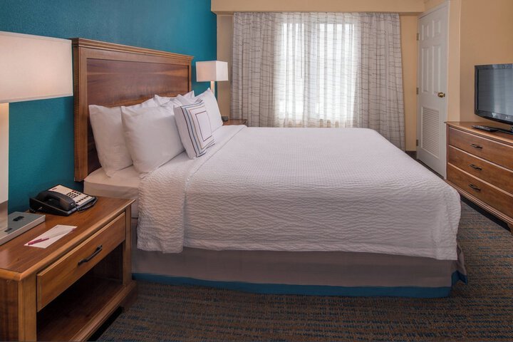 Residence Inn by Marriott Chesapeake Greenbrier