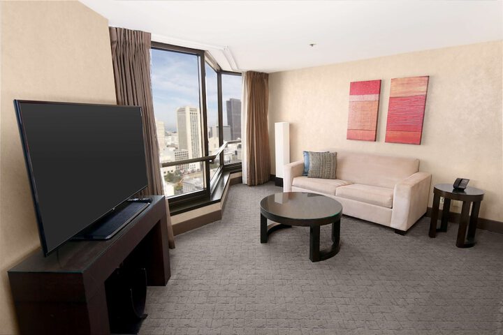 Room 104 of 176
