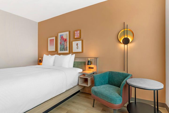 Cambria Hotel Euless - DFW Airport South