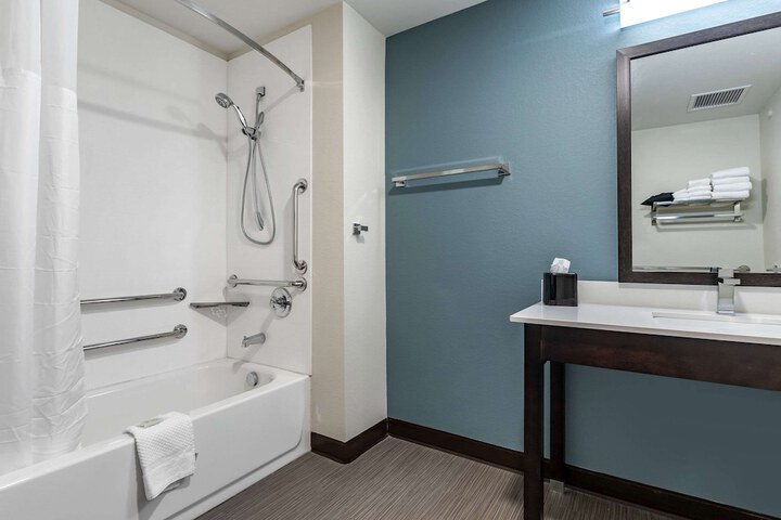 Room 20 of 31