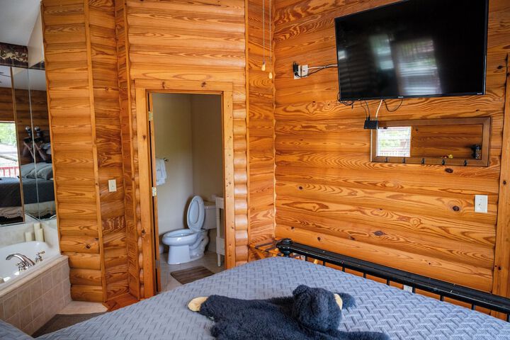 Mountain Aire Cottages Inn & Glamping