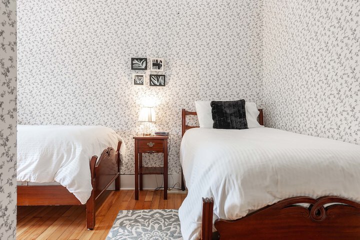 Room 57 of 115