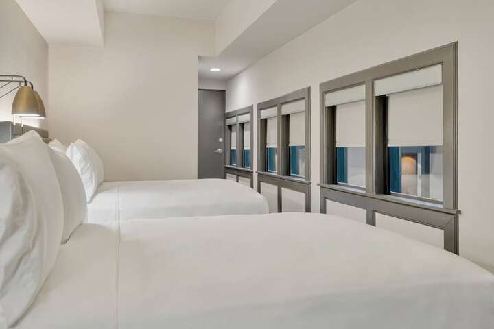 Room 48 of 91