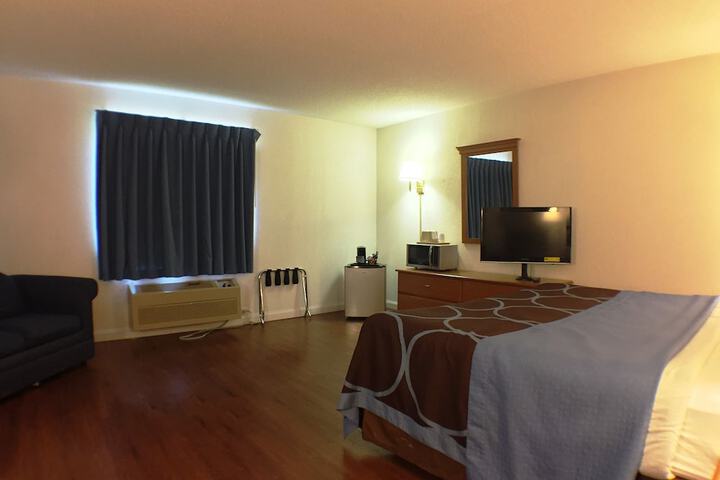 Room 30 of 31