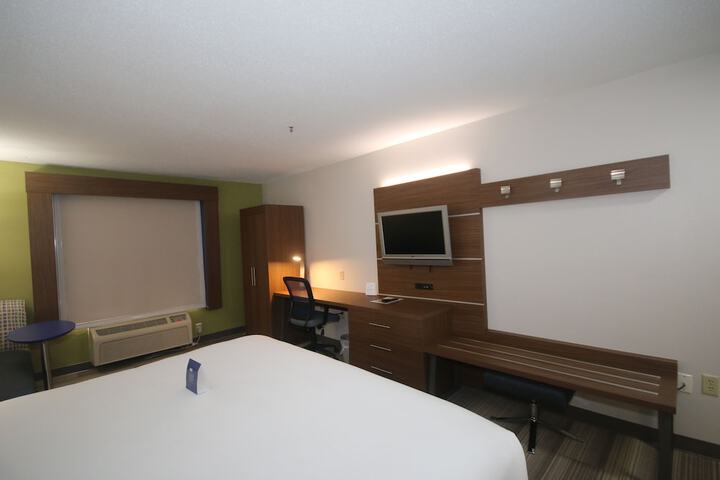 Room 17 of 45