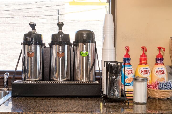 Breakfast/Coffee Service 22 of 26