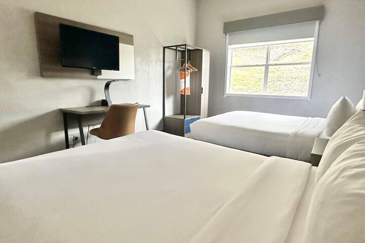 Comfort Inn & Suites Cartersville - Emerson Lake Point