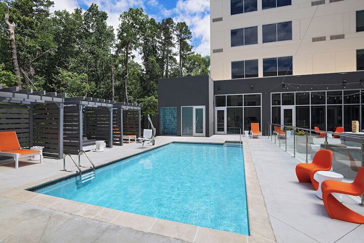 Pool 4 of 34