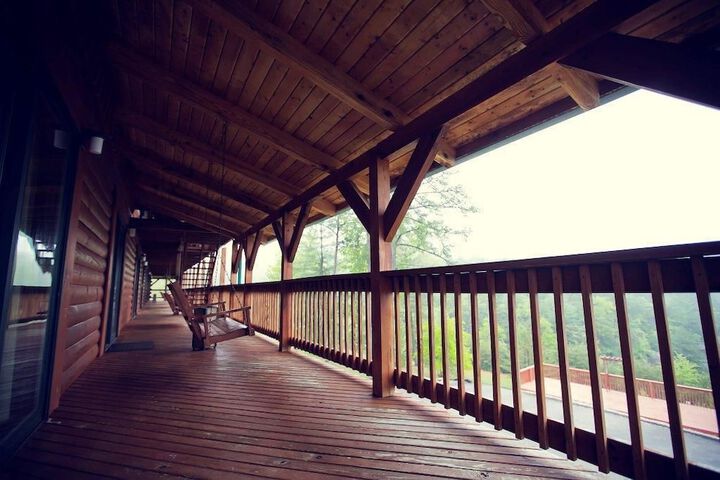 Cliffview Resort