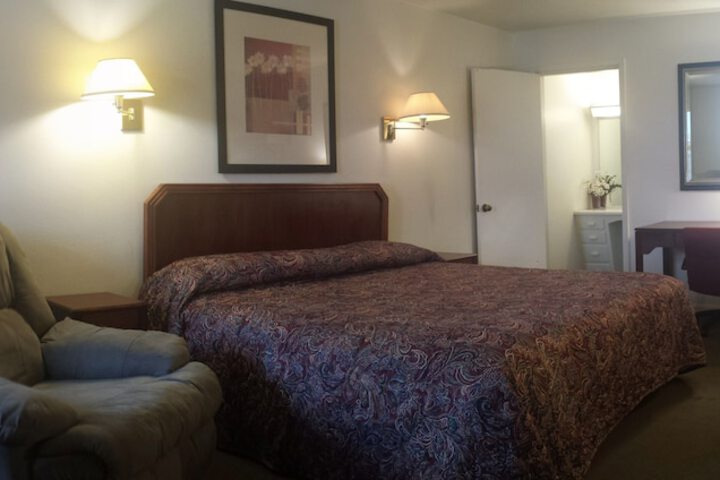Room 25 of 60