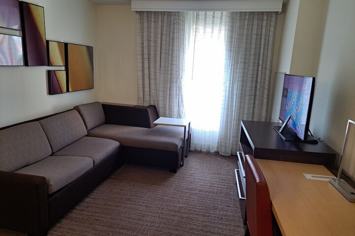 Room 17 of 46