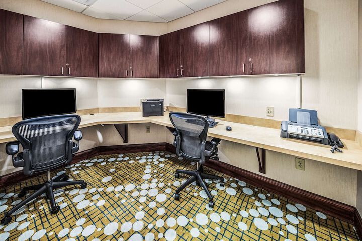 Business Center 64 of 64