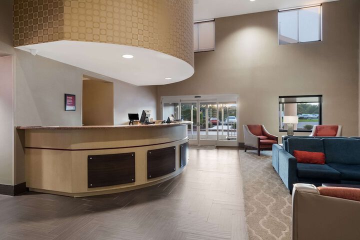 Hotel Interior 11 of 25