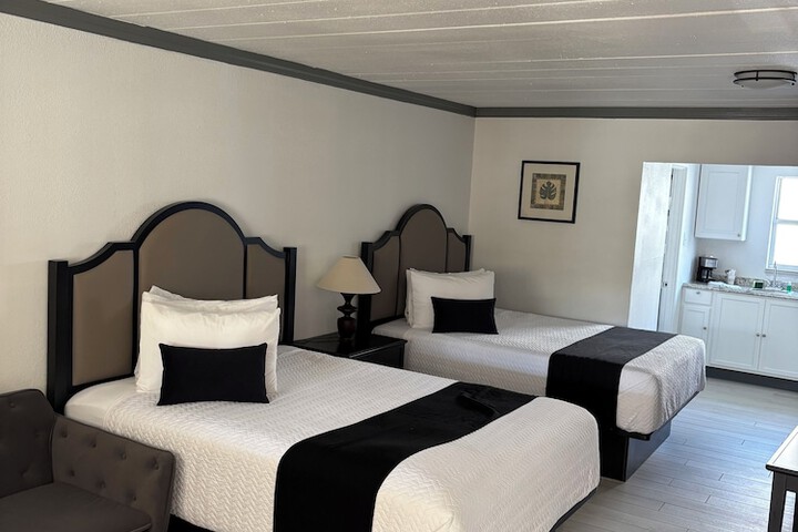 Holiday Isles Resort
