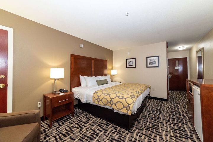 Room 27 of 51