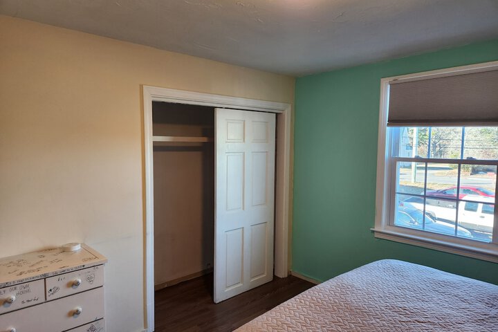 Jonathan Edwards Motel