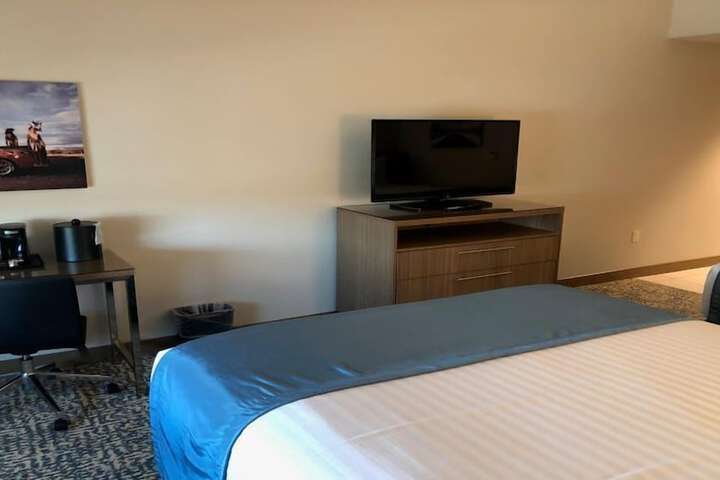Room 15 of 30
