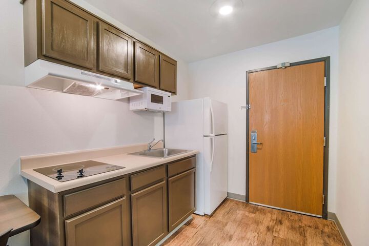 Room 21 of 27