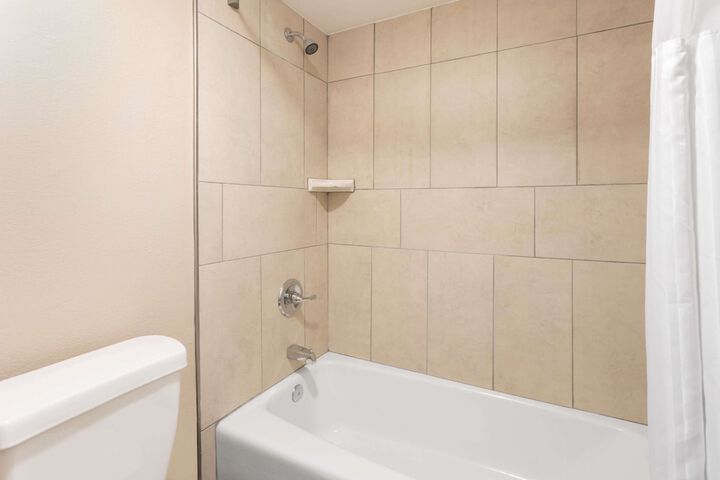 Room 14 of 21