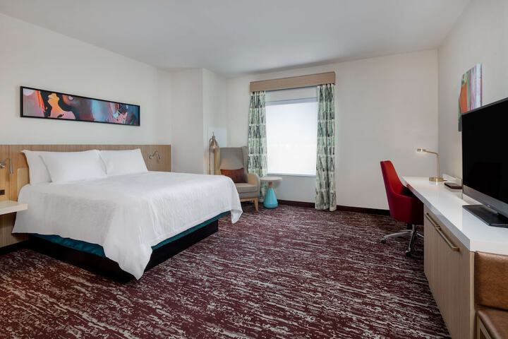 Room 19 of 33