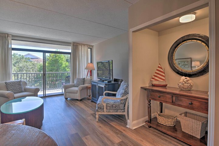 Pawleys Island Condo Retreat w / Beach Access!