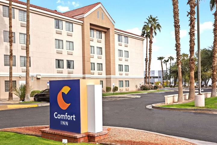 Hotel 3 of 53