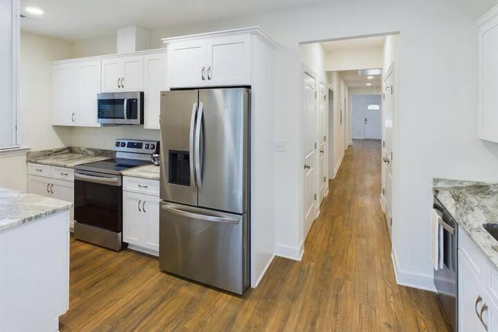 PIckens Place Unit B