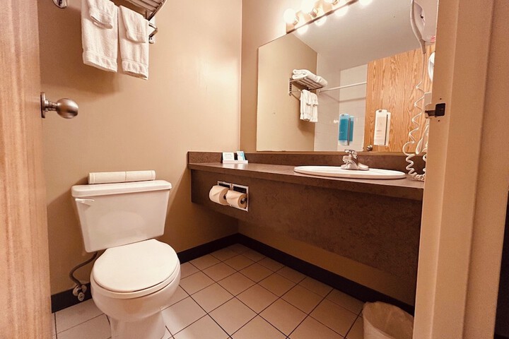 Nomad Hotel and Suites